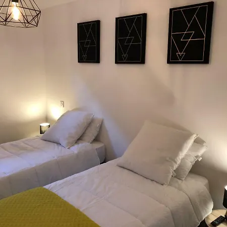 Maison Simonenia 3* Сен-Жан-Пье-де-Пор