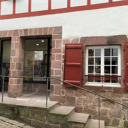 Maison Simonenia 住宿加早餐酒店 3*