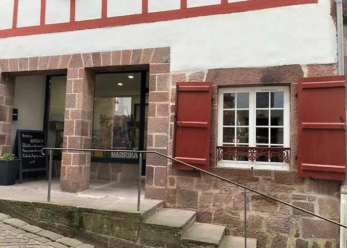 Maison Simonenia 住宿加早餐酒店 3*